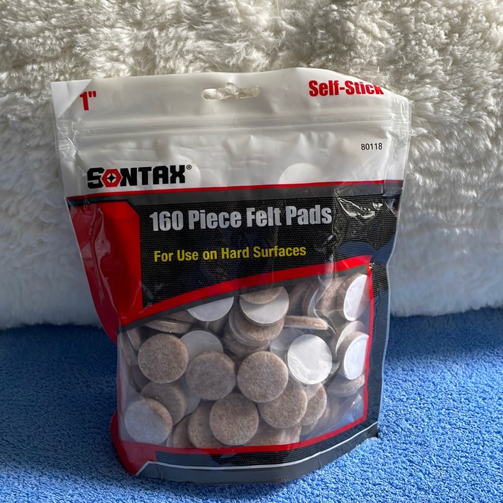 NWT Felt Pads.  Qty. (160) For use on Hard Surfaces